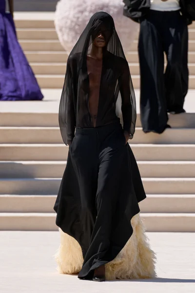 Look 29